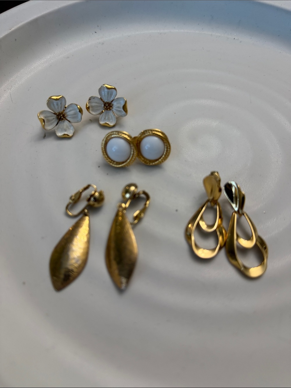 Vintage gold tone costume clip on earrings